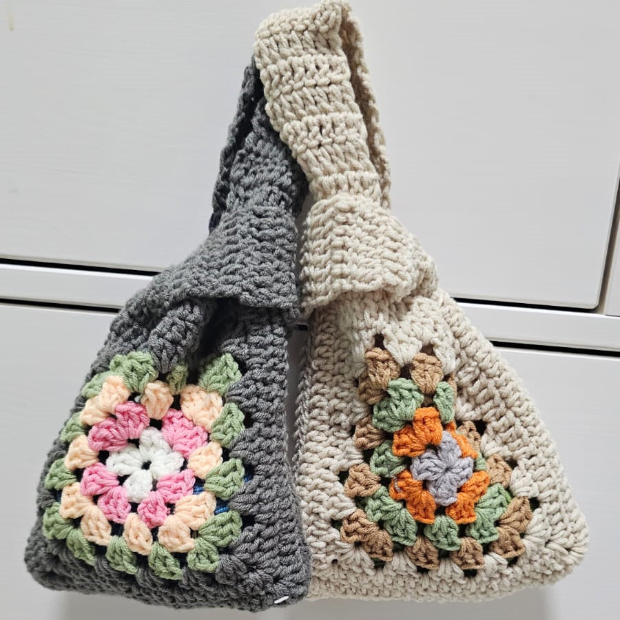 PDF - Granny Square Dumpling Bag (Low-Sew) Crochet Pattern