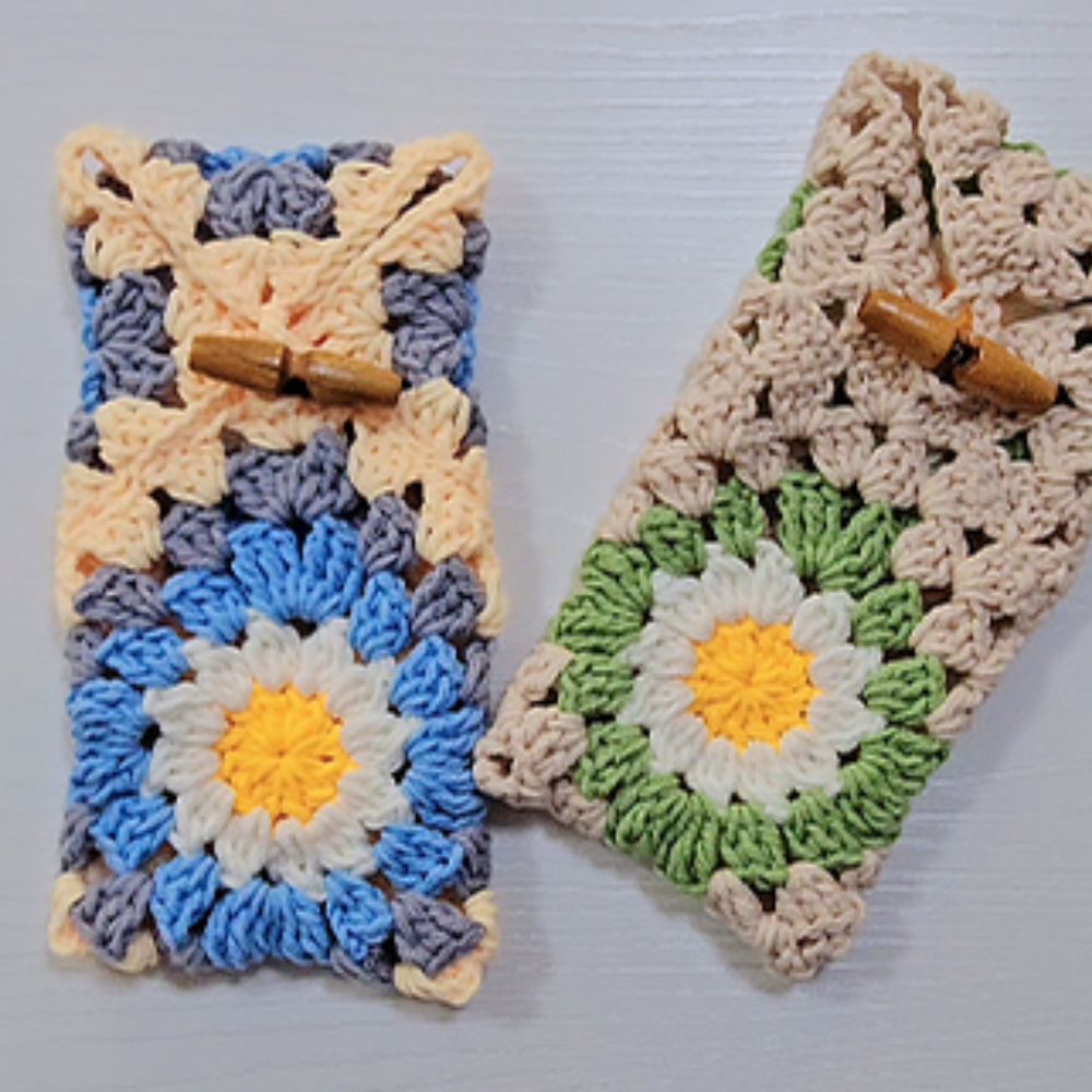 PDF - Granny Square Phone Pouch Crochet Pattern
