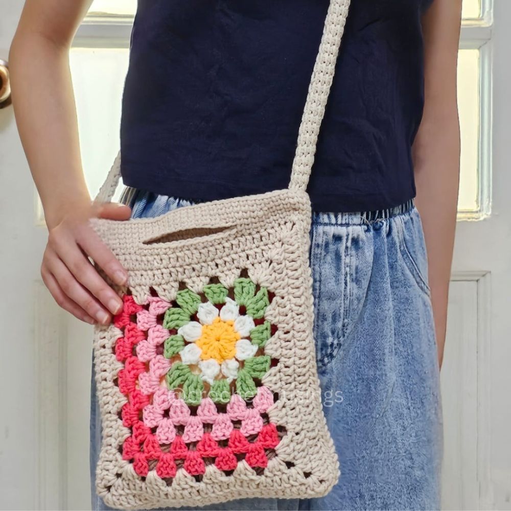 PDF - Corner Flower Granny Square Bag Crochet Pattern