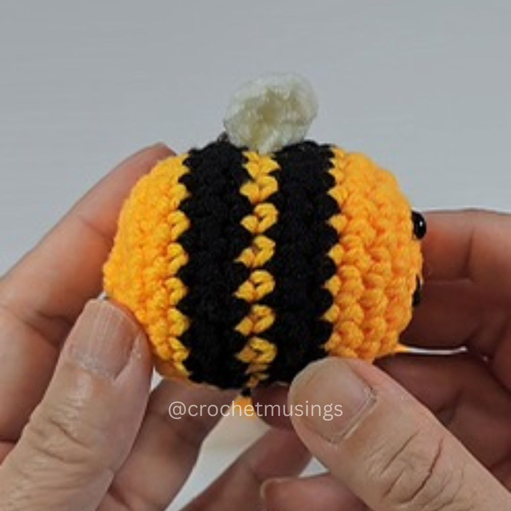 PDF - Cute Bee Keychain Crochet Pattern