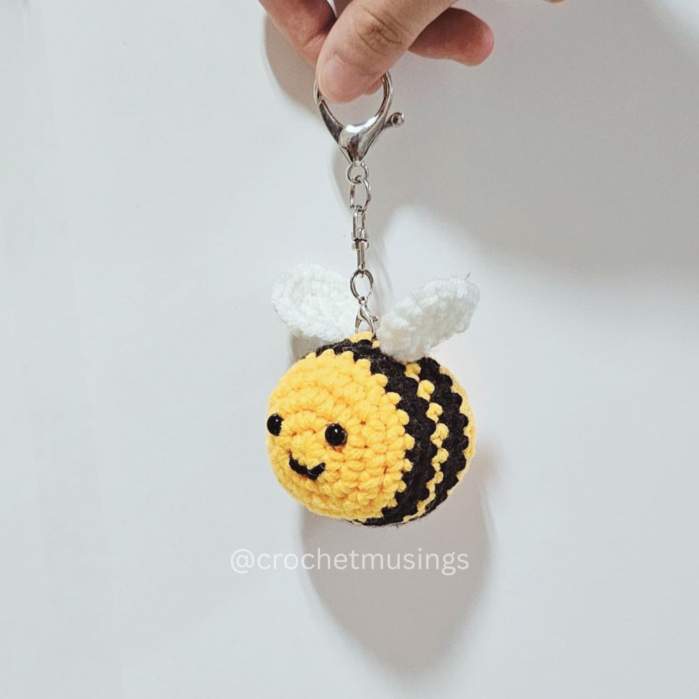 PDF - Cute Bee Keychain Crochet Pattern