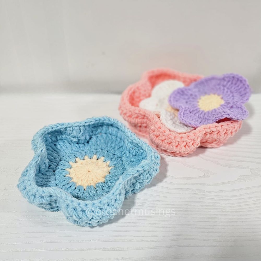 PDF - Easy Flower Coaster Set Crochet Pattern