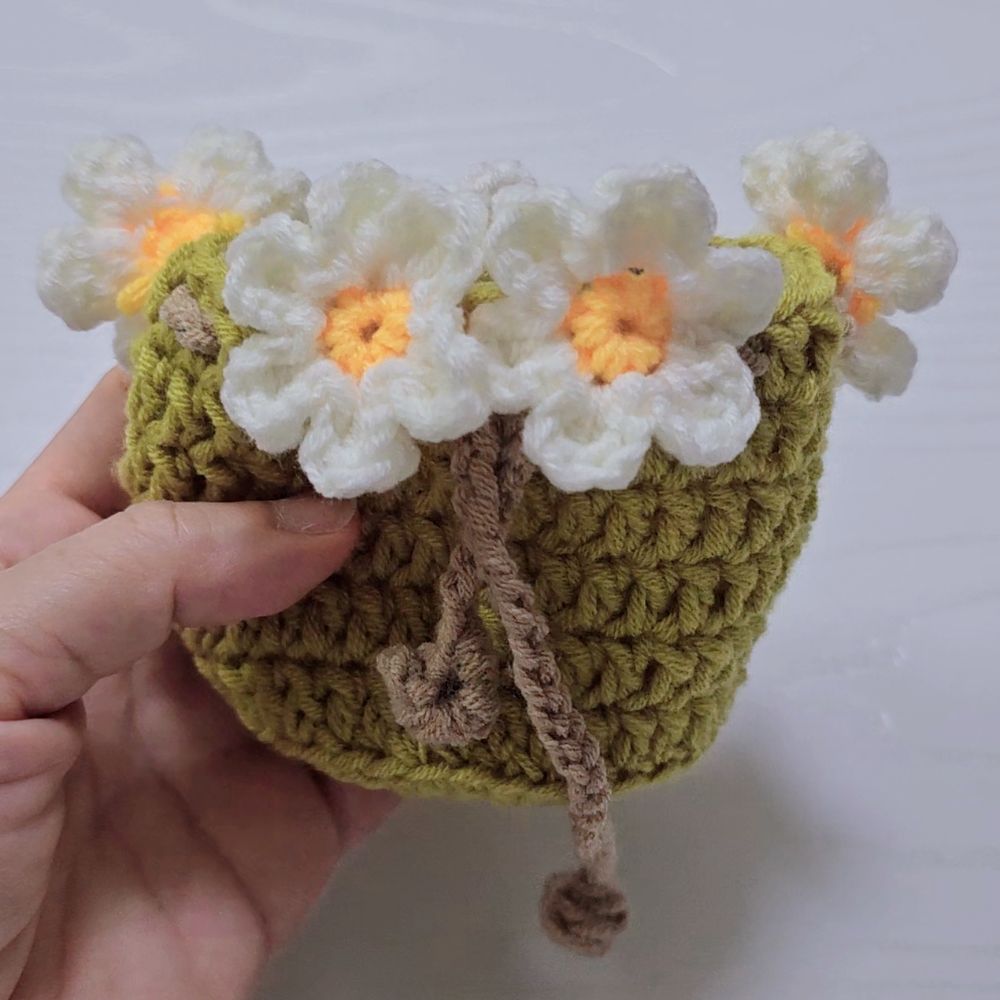 PDF - Flower Bouquet Drawstring Pouch Crochet Pattern.
