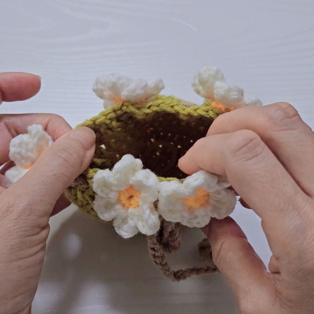 PDF - Flower Bouquet Drawstring Pouch Crochet Pattern.