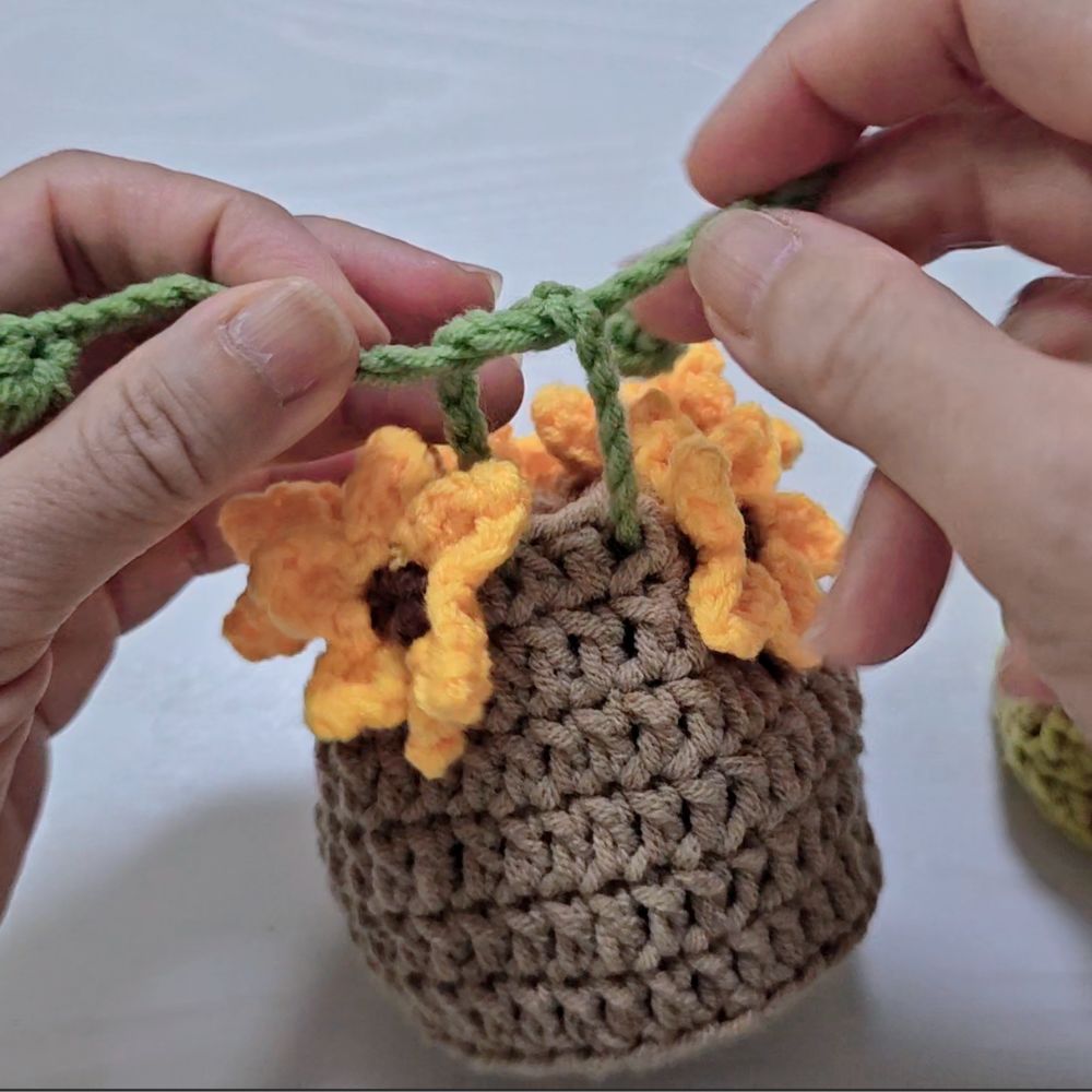 PDF - Flower Bouquet Drawstring Pouch Crochet Pattern.