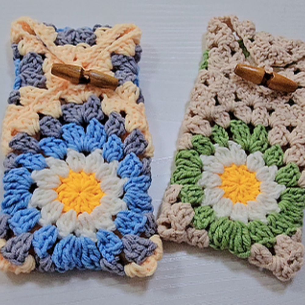 PDF - Granny Square Phone Pouch Crochet Pattern