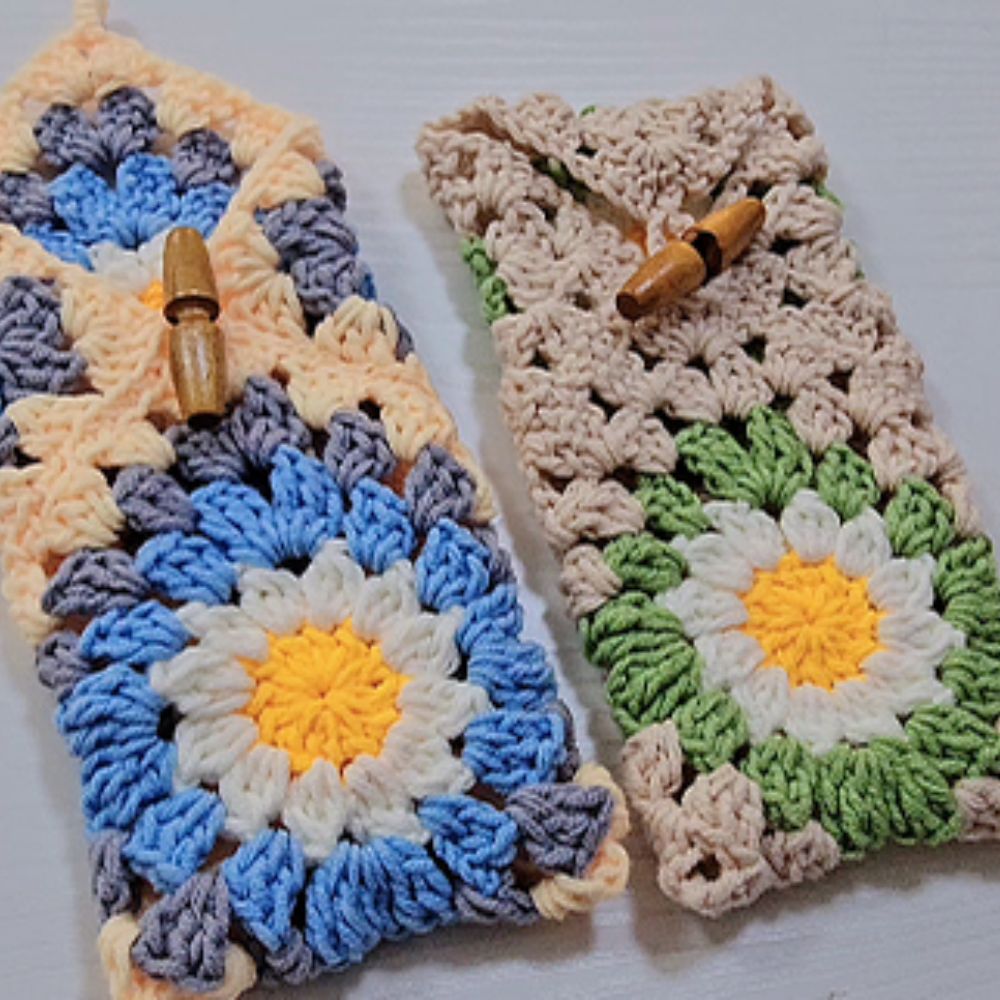 PDF - Granny Square Phone Pouch Crochet Pattern