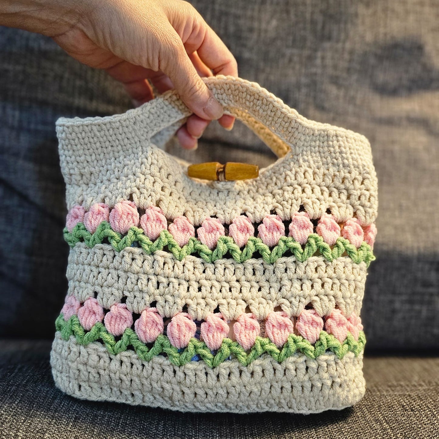 PDF - Tulip Tote Bag (No-Sew) Crochet Pattern
